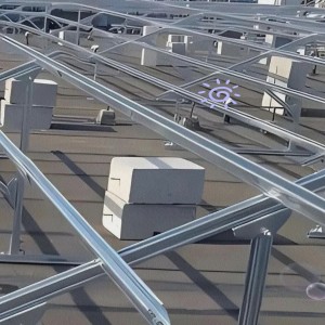 求购光伏支架系统